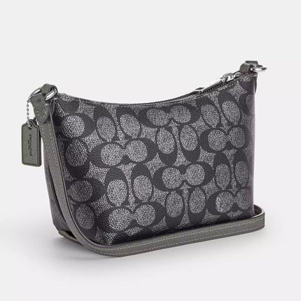 Coach Zip-Top in Signature Canvas – Functional & Chic Everyday Crossbody Bag for Women CW338
